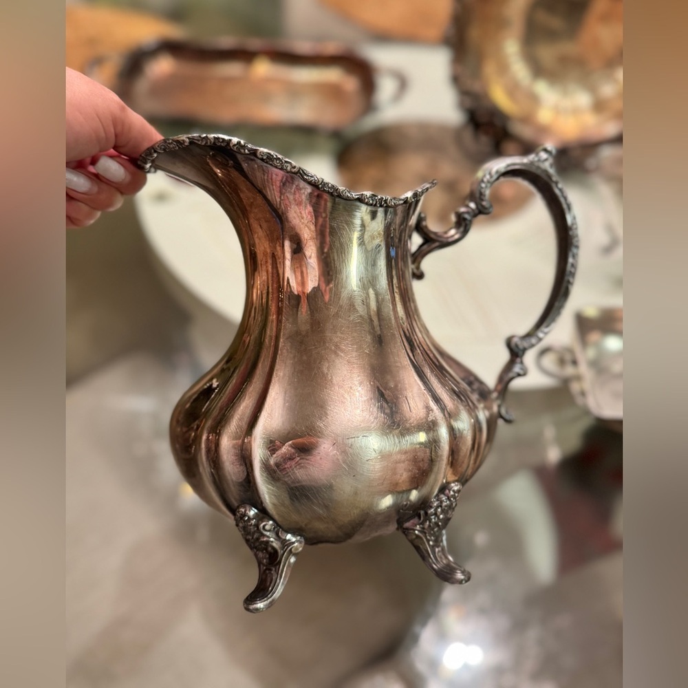 Vintage C.1970's Silver Plate Towle Silversmith Co. Large Water Carafe